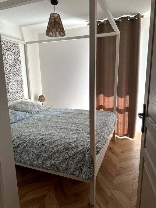 Appartement Cosy Avec Balcon Et Piscine Besançon Kültér fotó